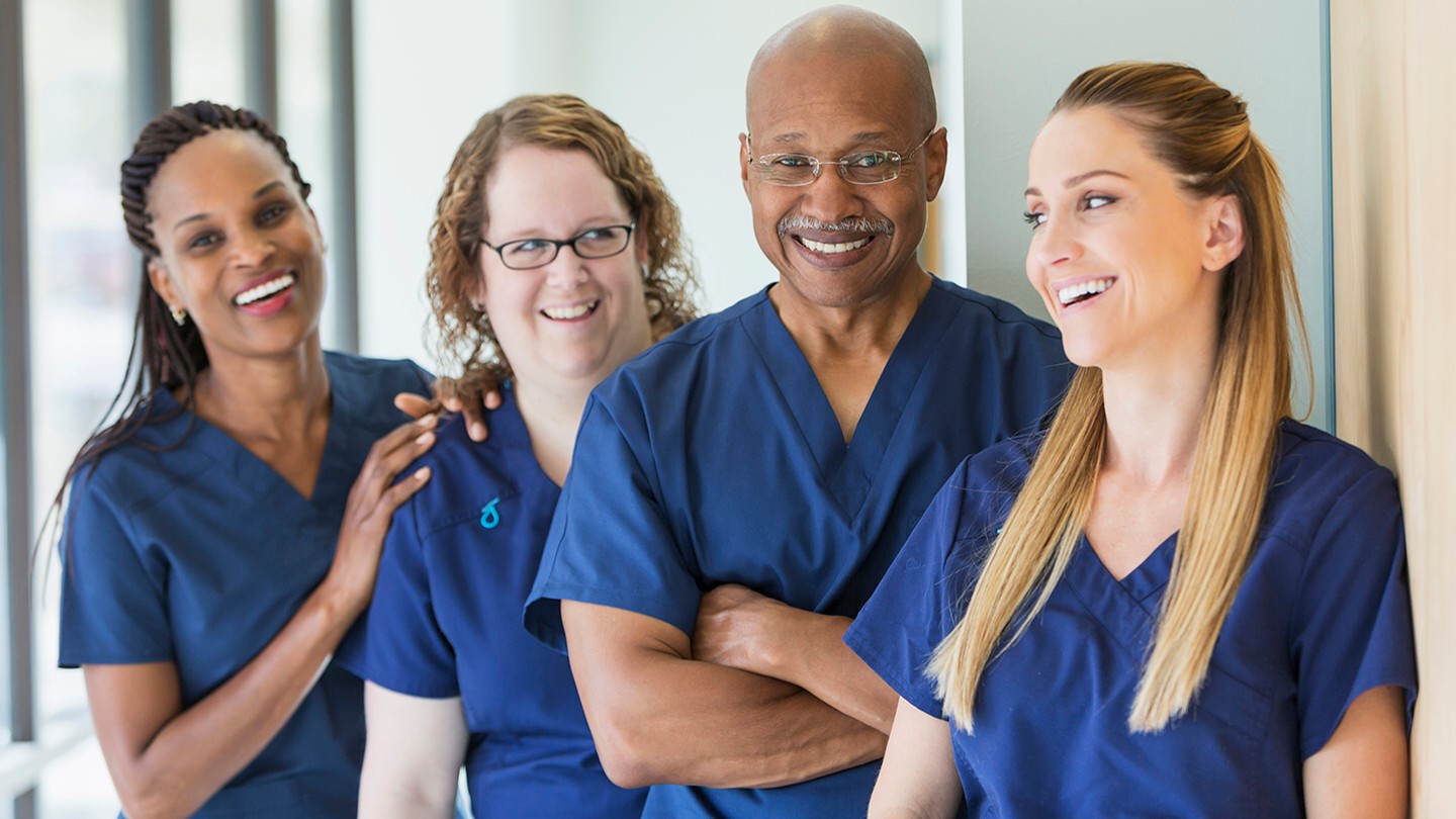 diverse-nurse-group diverse-nurse-group